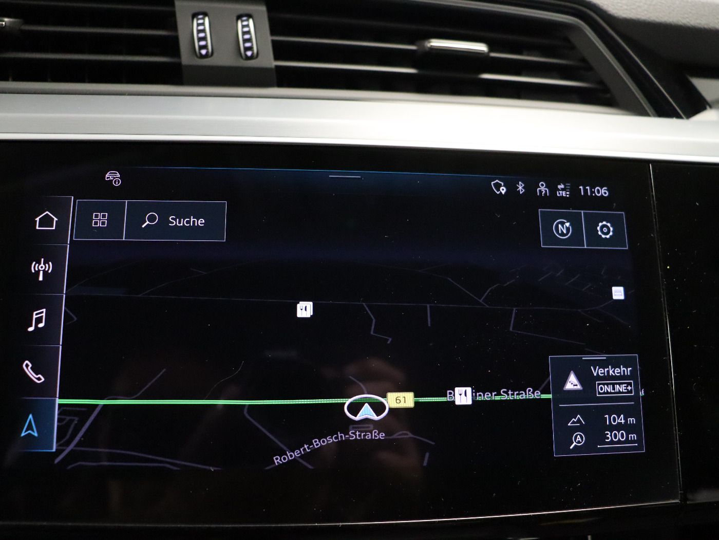 Fahrzeugabbildung Audi Q8 e-tron 55 quattro S line |Matrix|Luft|LED