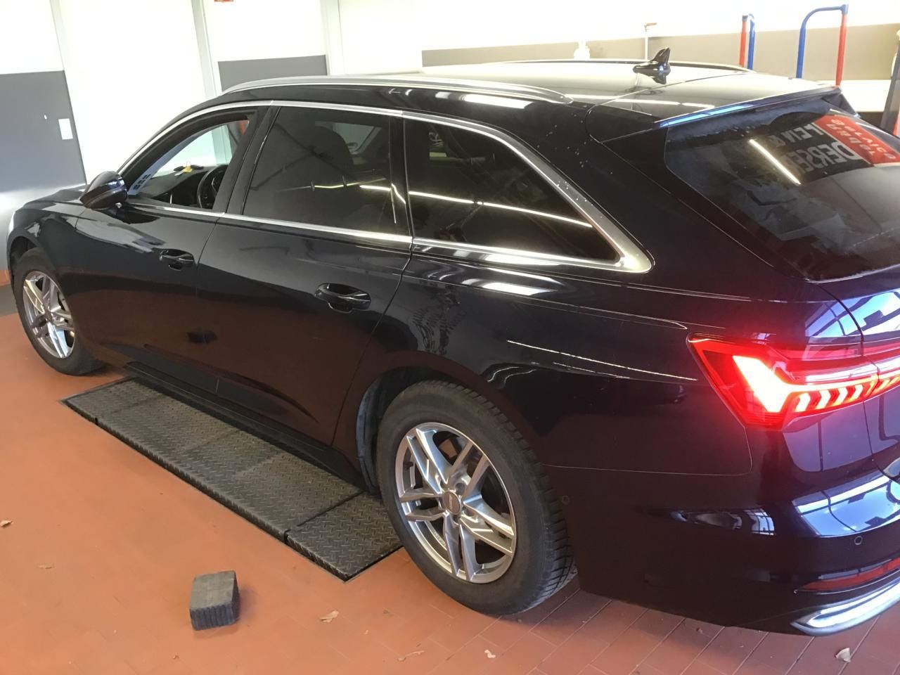 Fahrzeugabbildung Audi A6 Avant 50 TDI quattro tiptronic Sport |AHK|ACC