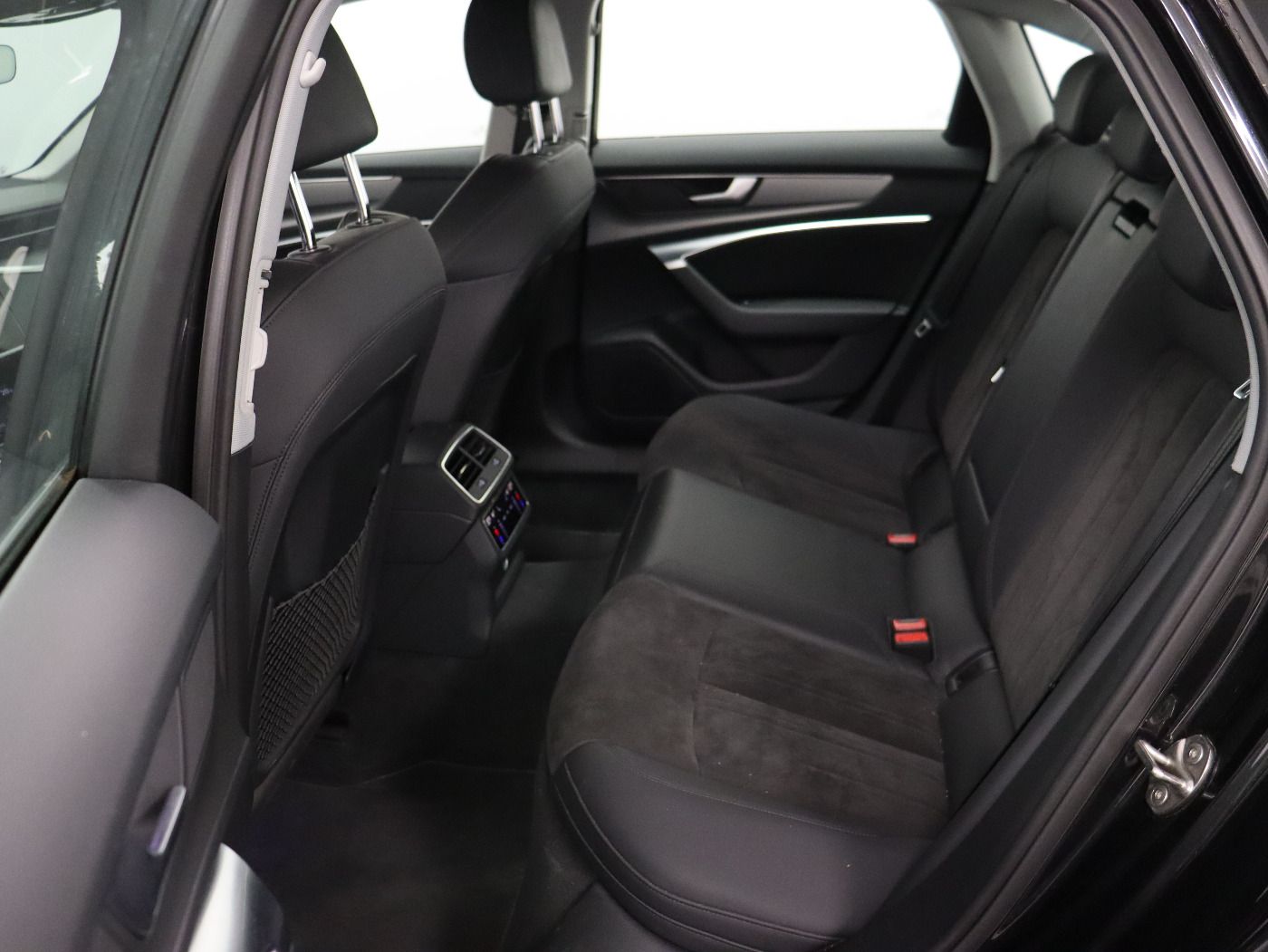 Fahrzeugabbildung Audi A6 Limousine 40 TDI S tronic Sport |AHK|FLA|ACC