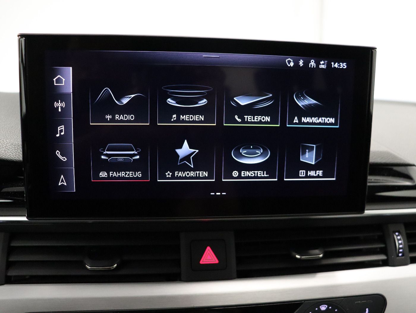 Fahrzeugabbildung Audi A4 Avant 40 TDI quattro S tronic S line |Matrix