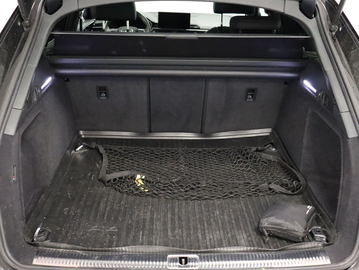 Fahrzeugabbildung Audi A4 Avant 40 TDI quattro S tronic S line |Matrix