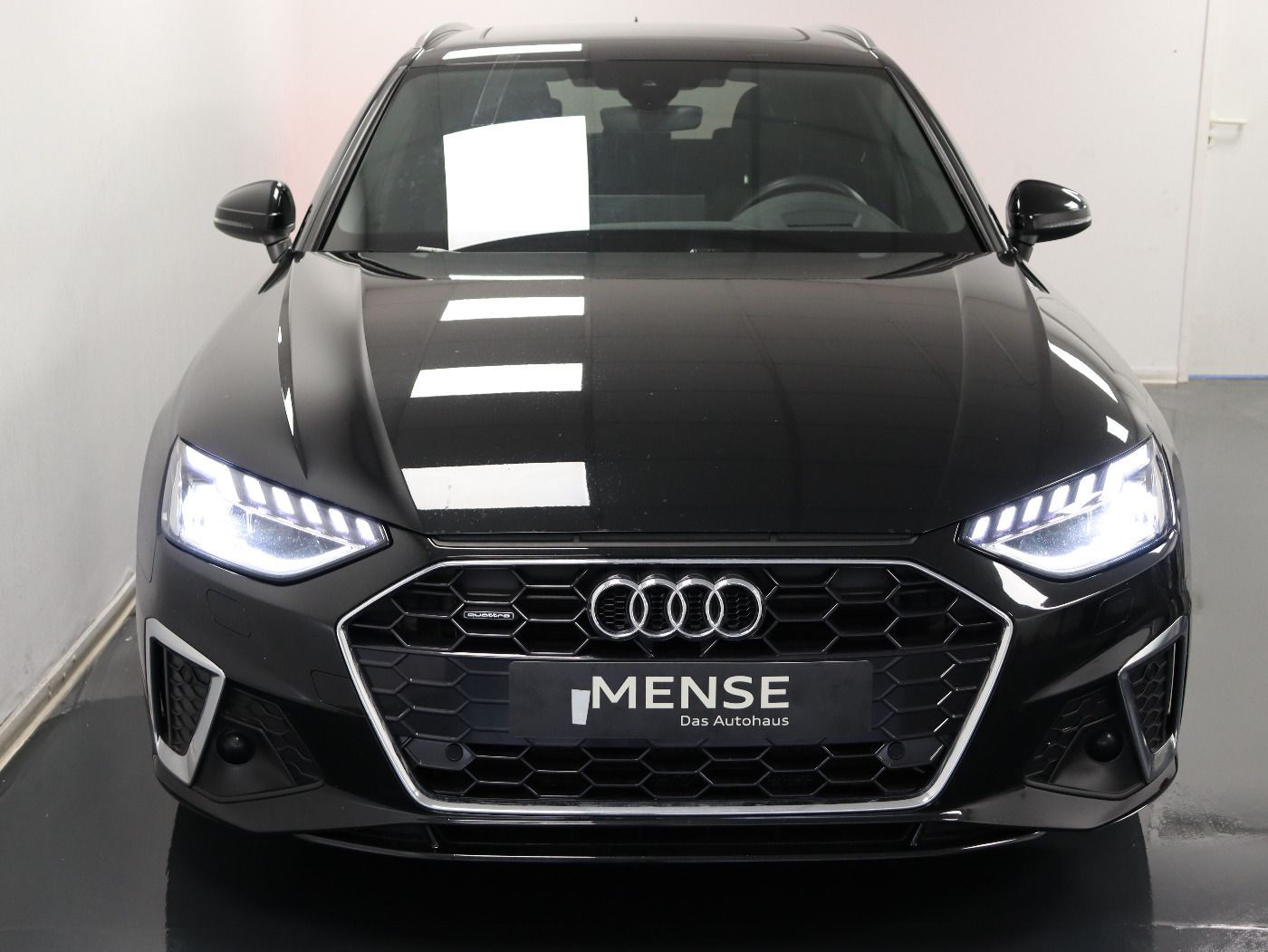 Fahrzeugabbildung Audi A4 Avant 40 TDI quattro S tronic S line |Matrix