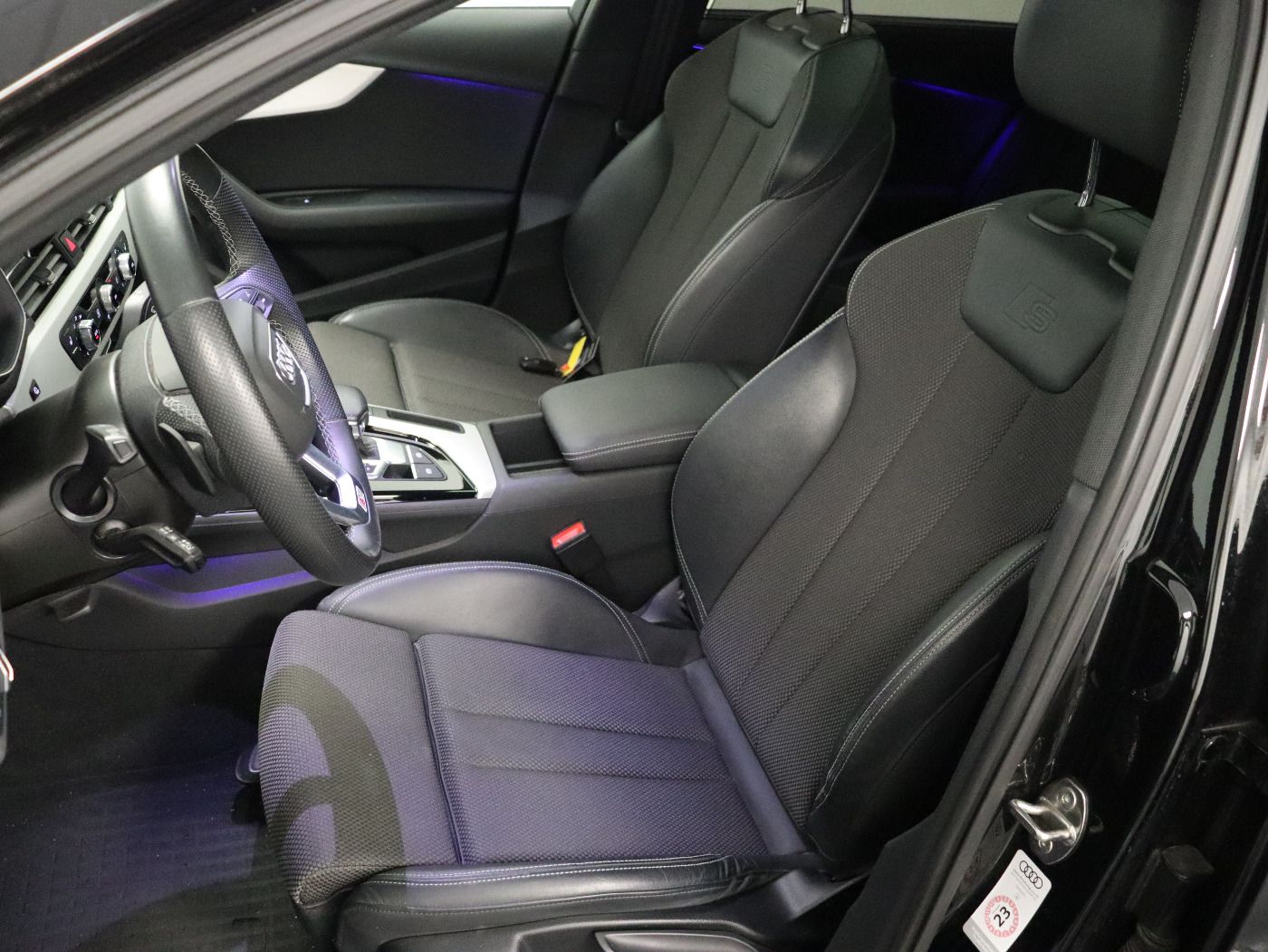 Fahrzeugabbildung Audi A4 Avant 40 TDI quattro S tronic S line |Matrix
