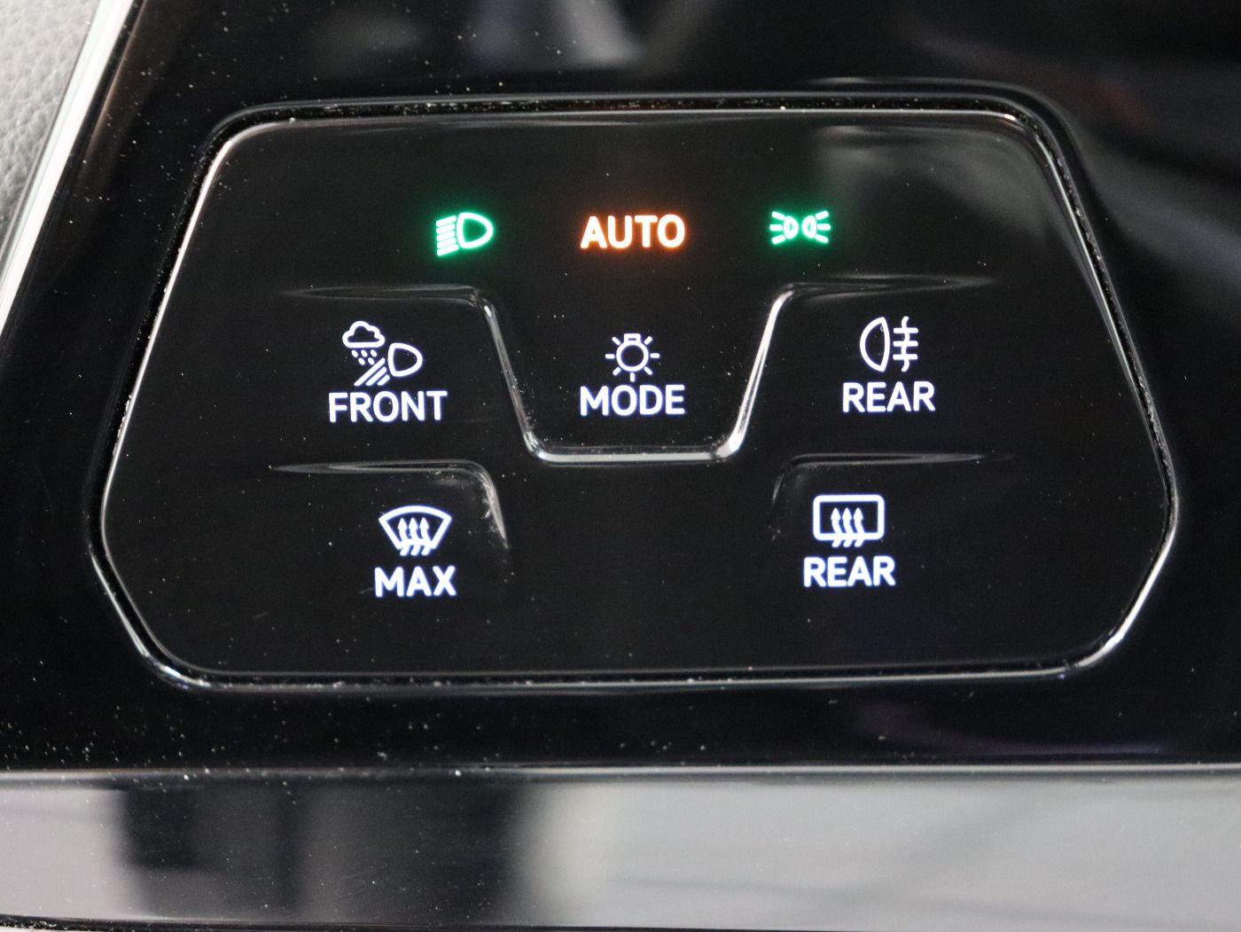 Fahrzeugabbildung Volkswagen Golf VIII 2.0 TSI OPF DSG |VirtualCP|CarPlay|LED