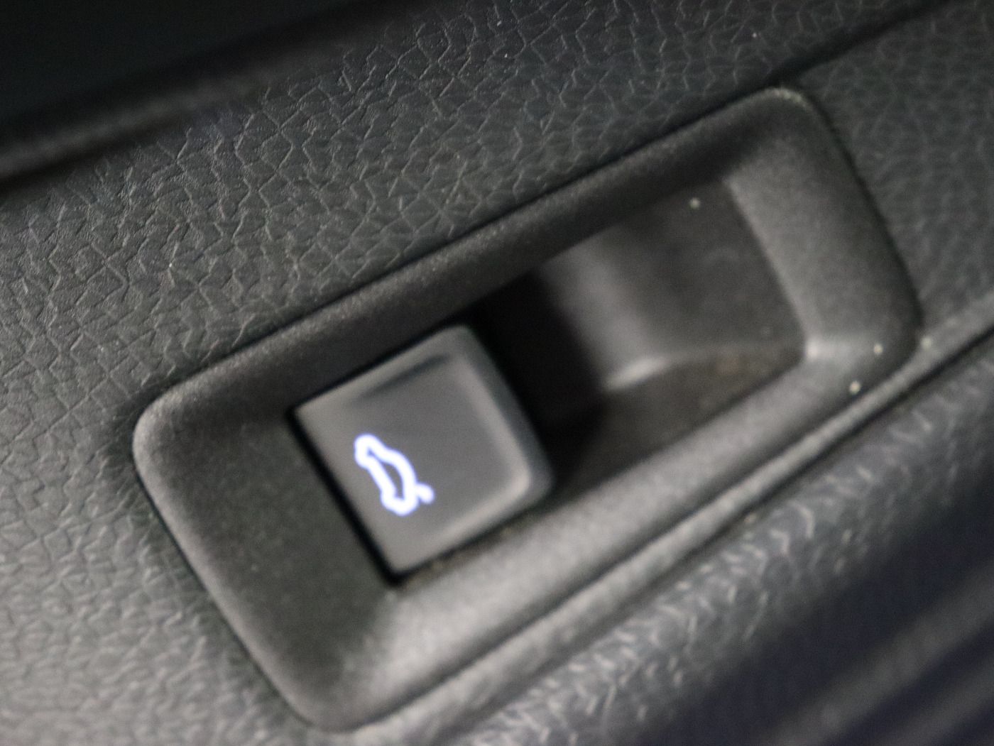 Fahrzeugabbildung Volkswagen ID.4 Pro |AHK|CarPlay|KeyLess|el.Heck|LED|KlimaA