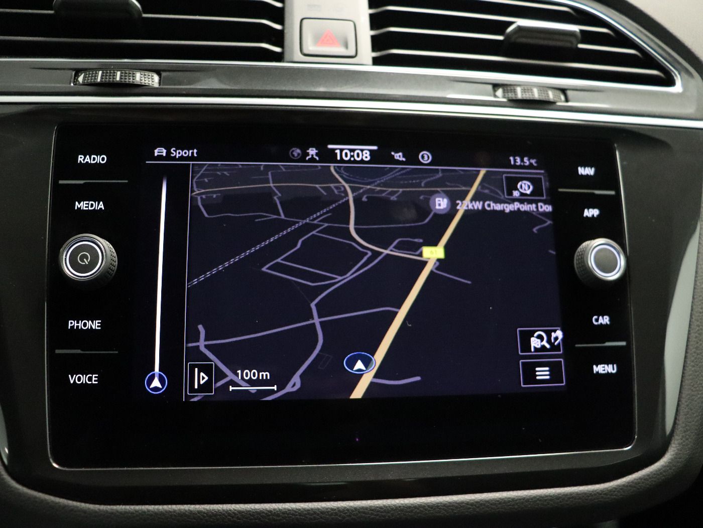 Fahrzeugabbildung Volkswagen Tiguan 2.0 TDI 4MOTION DSG Elegance |AHK|Matrix