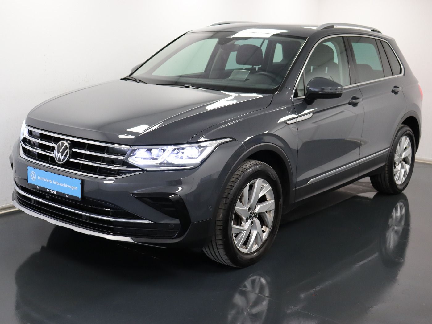 Fahrzeugabbildung Volkswagen Tiguan 2.0 TDI 4MOTION DSG Elegance |AHK|Matrix