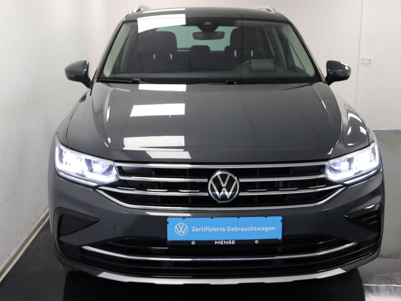 Fahrzeugabbildung Volkswagen Tiguan 2.0 TDI 4MOTION DSG Elegance |AHK|Matrix