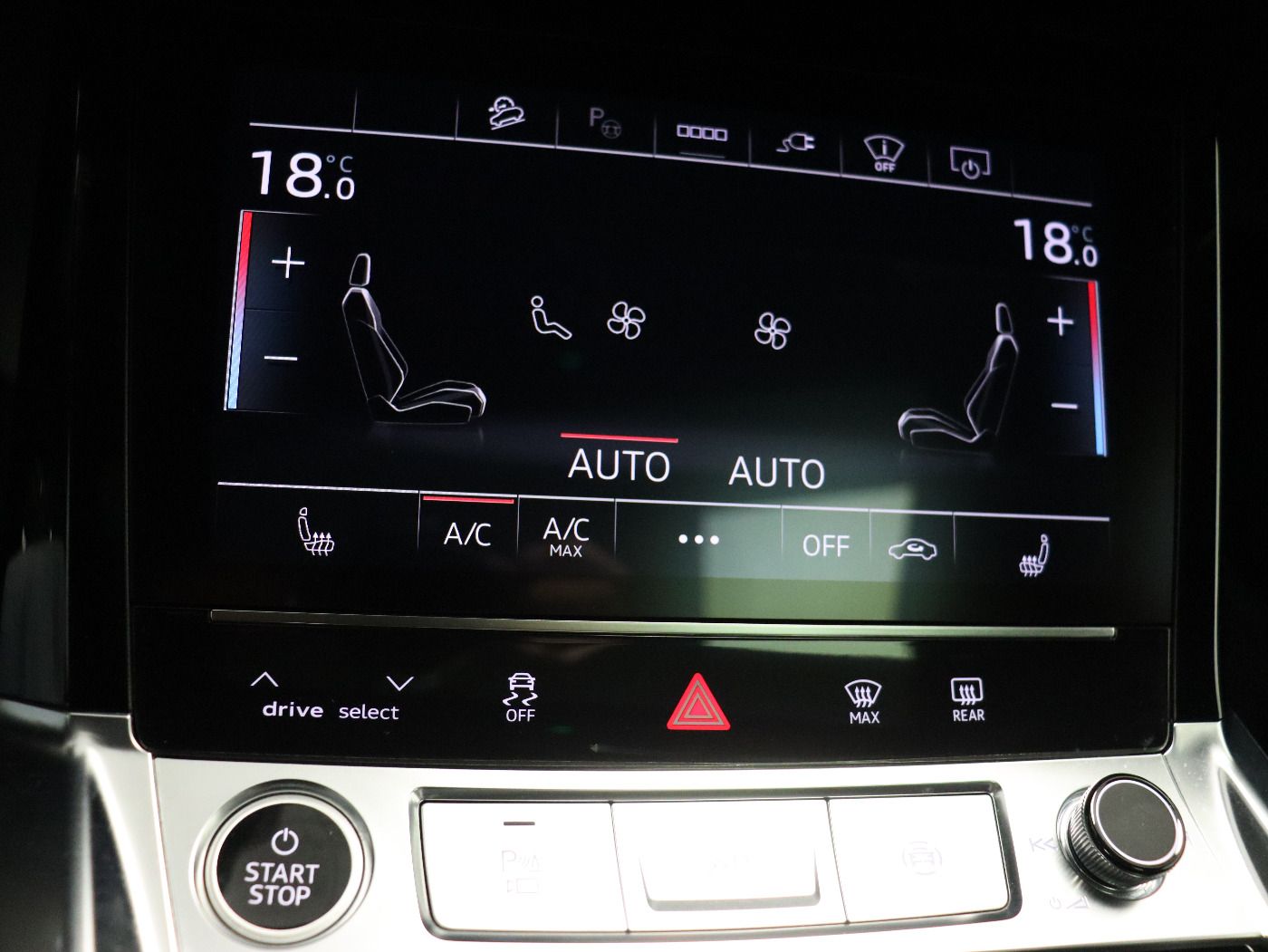 Fahrzeugabbildung Audi Q8 e-tron 55 quattro advanced |Matrix|Luft|LED