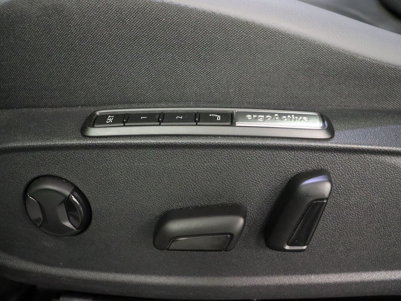 Fahrzeugabbildung Volkswagen ID.4 Pro |AHK|Massage|WPumpe|CarPlay|360|SpurH
