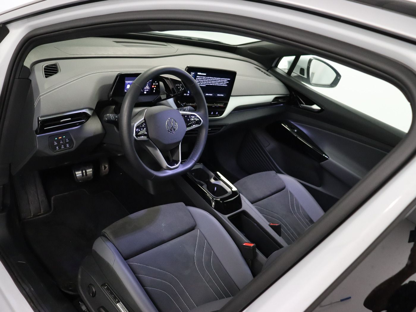 Fahrzeugabbildung Volkswagen ID.4 Pro |AHK|Massage|WPumpe|CarPlay|360|SpurH