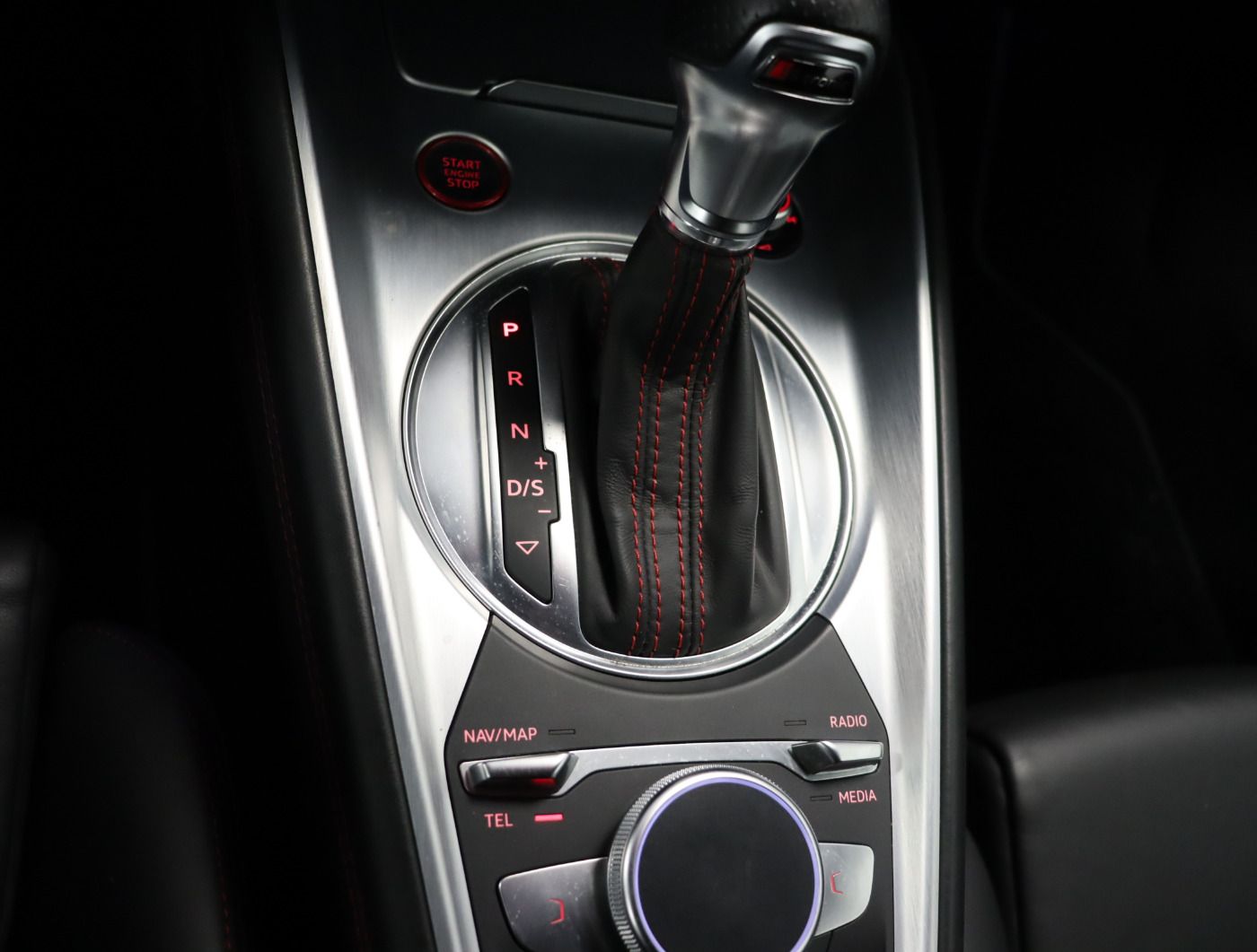 Fahrzeugabbildung Audi TTS Coupé TFSI S tronic LED NaviPlus SideAssist