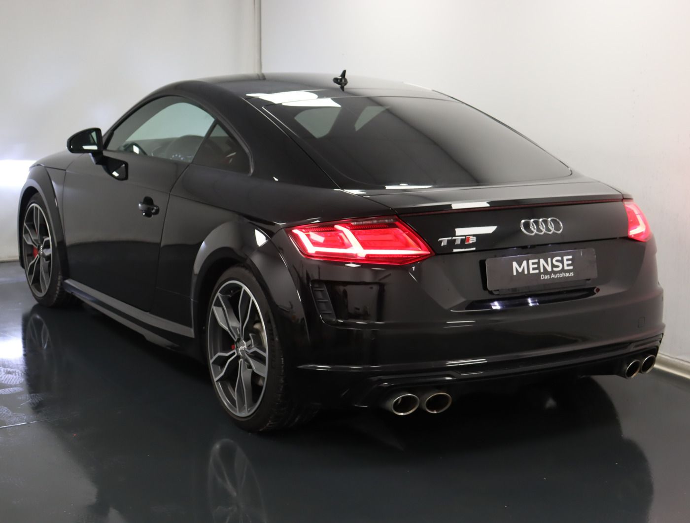 Fahrzeugabbildung Audi TTS Coupé TFSI S tronic LED NaviPlus SideAssist