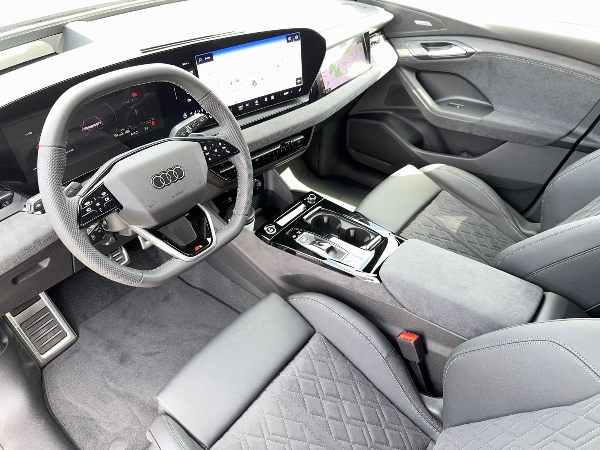 Fahrzeugabbildung Audi Q6 SUV e-tron quattro 285 kW |AHK|Massage|LED|LM