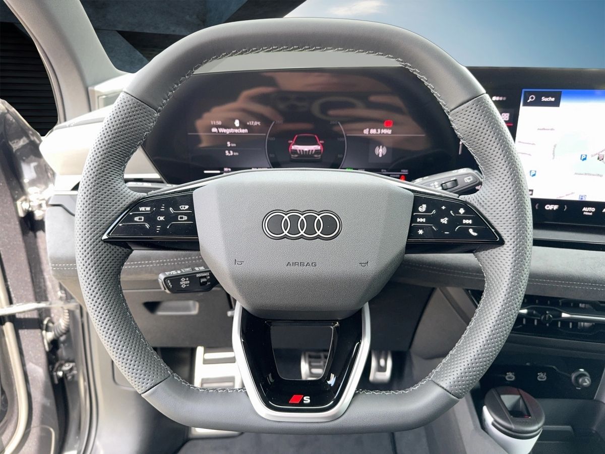 Fahrzeugabbildung Audi Q6 SUV e-tron quattro 285 kW |AHK|Massage|LED|LM