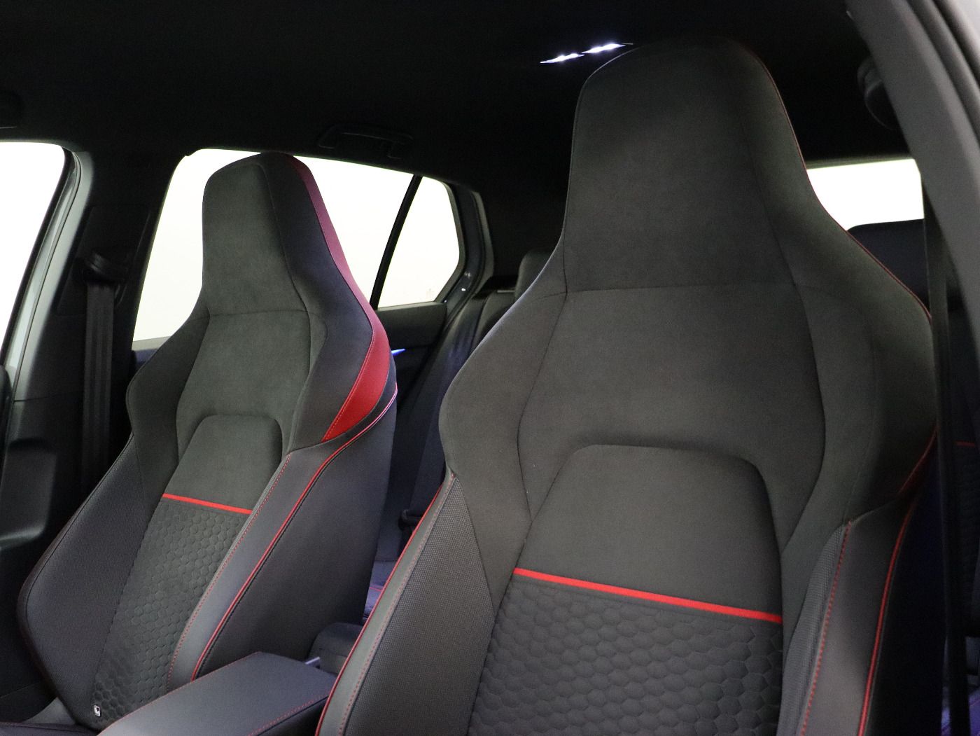 Fahrzeugabbildung Volkswagen Golf VIII GTI Clubsport DSG |Matrix|VirtualCP|LM