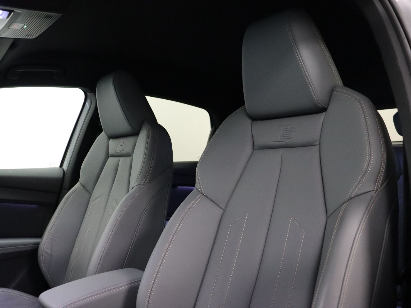 Fahrzeugabbildung Audi Q4 Sportback e-tron 50 quattro S line |Matrix|LM