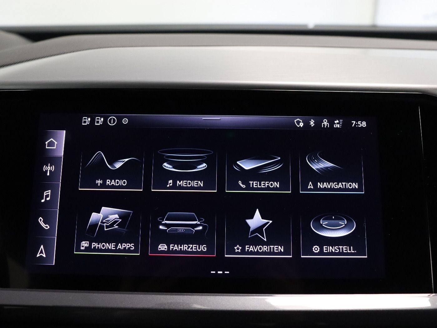 Fahrzeugabbildung Audi Q4 Sportback e-tron 50 quattro S line |Matrix|LM