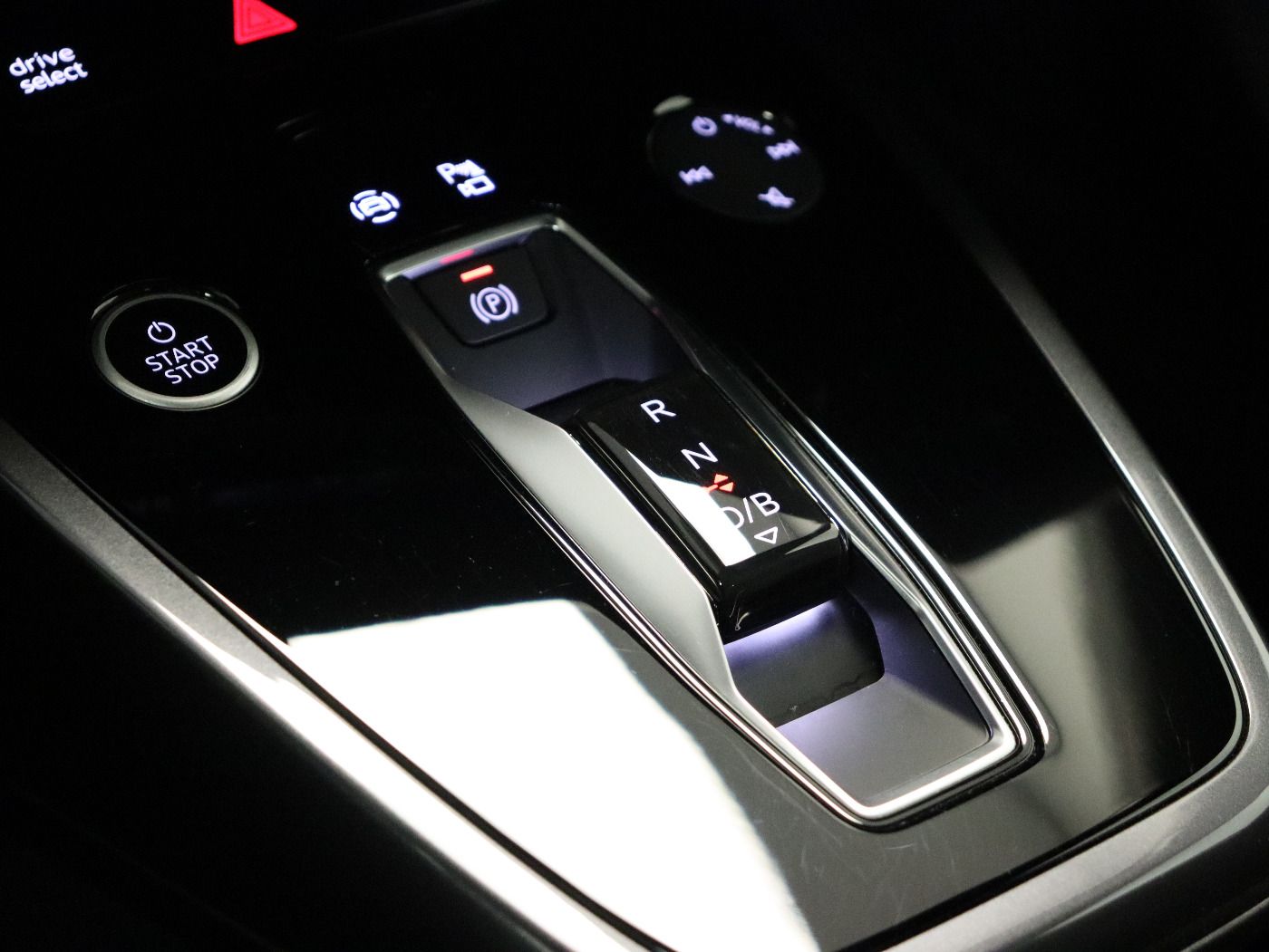Fahrzeugabbildung Audi Q4 Sportback e-tron 50 quattro S line |Matrix|LM