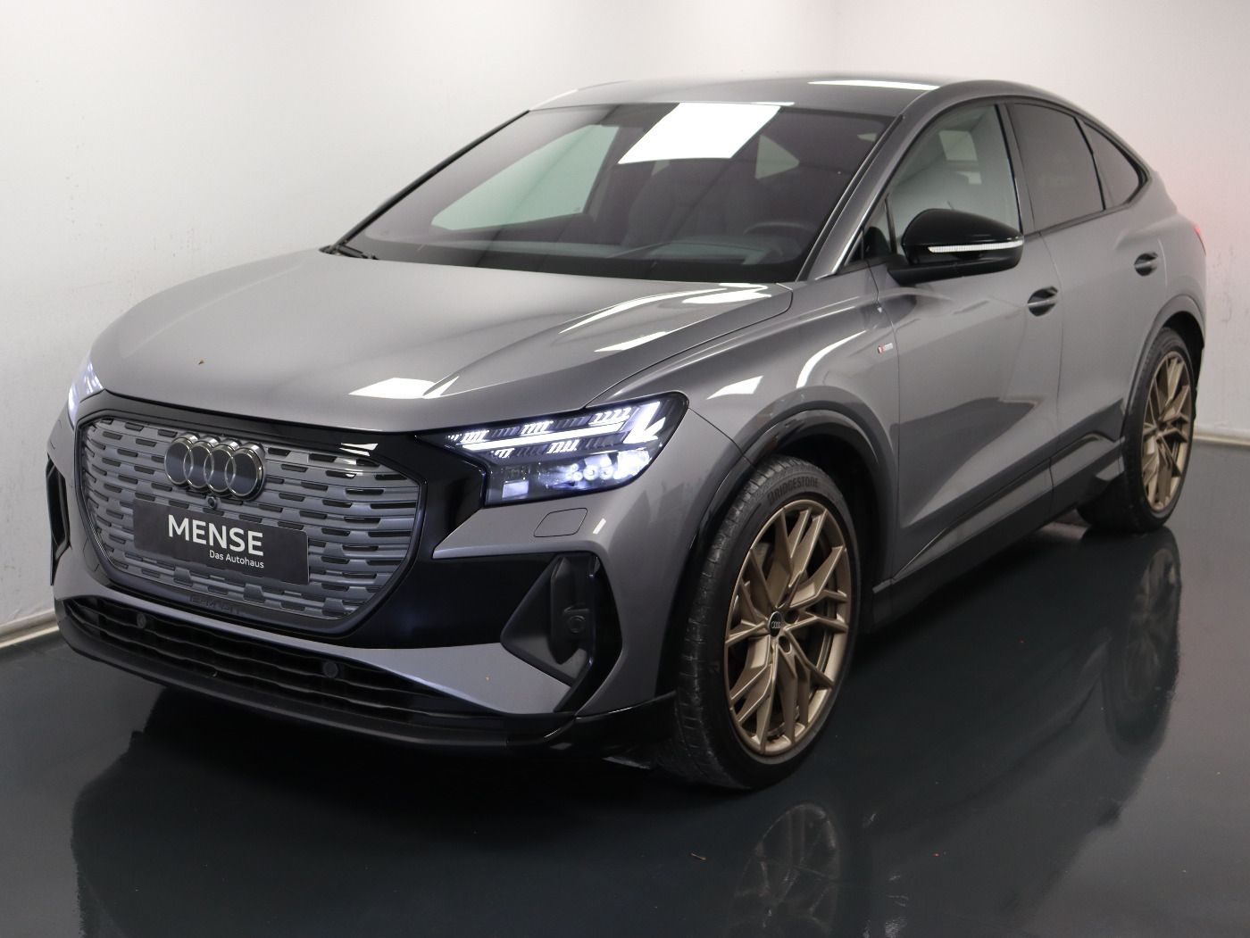 Fahrzeugabbildung Audi Q4 Sportback e-tron 50 quattro S line |Matrix|LM