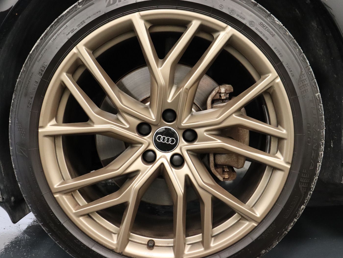Fahrzeugabbildung Audi Q4 Sportback e-tron 50 quattro S line |Matrix|LM