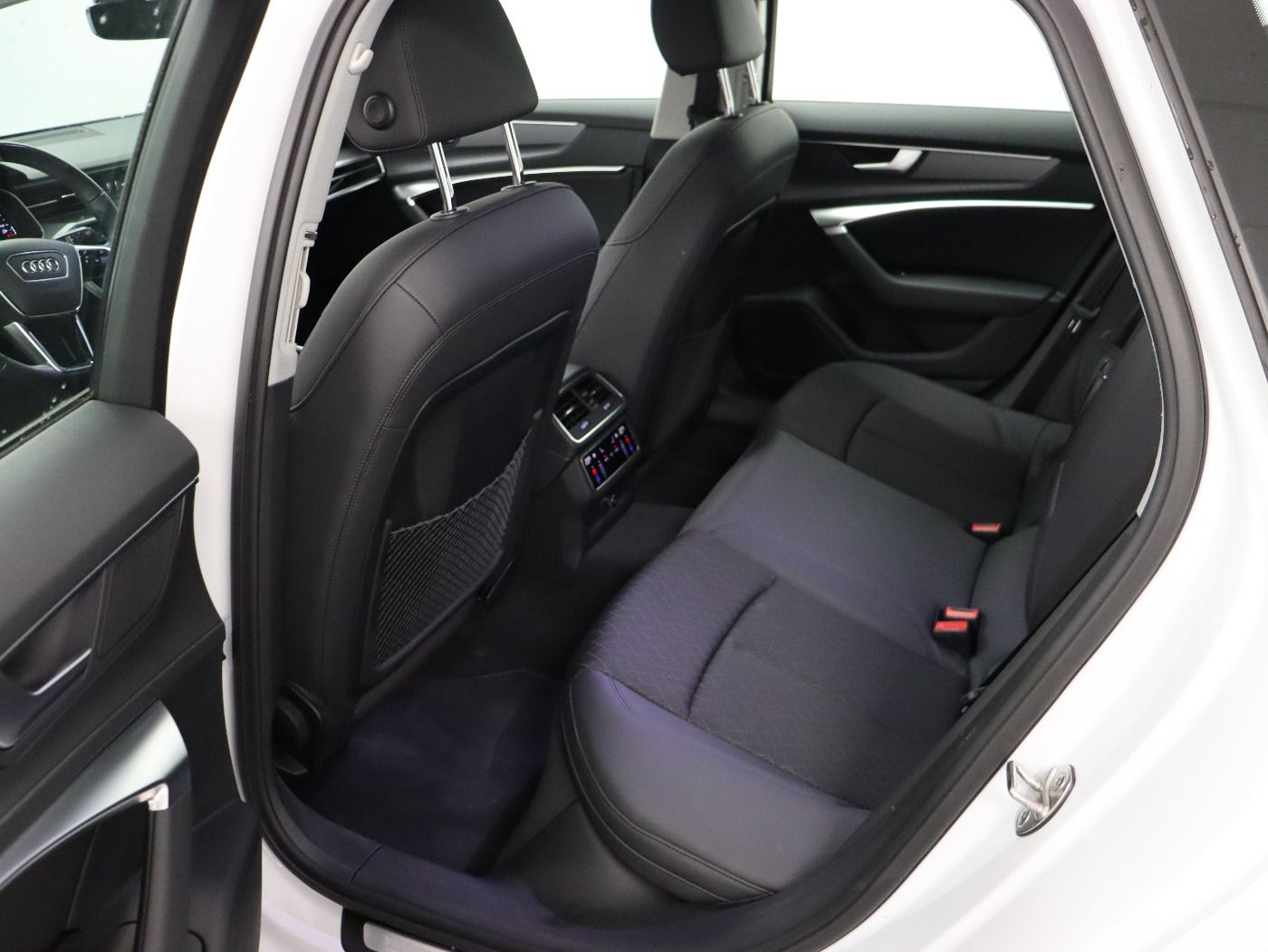 Fahrzeugabbildung Audi A6 allroad 55 TDI Quattro tiptronic |AHK|Luft|LM