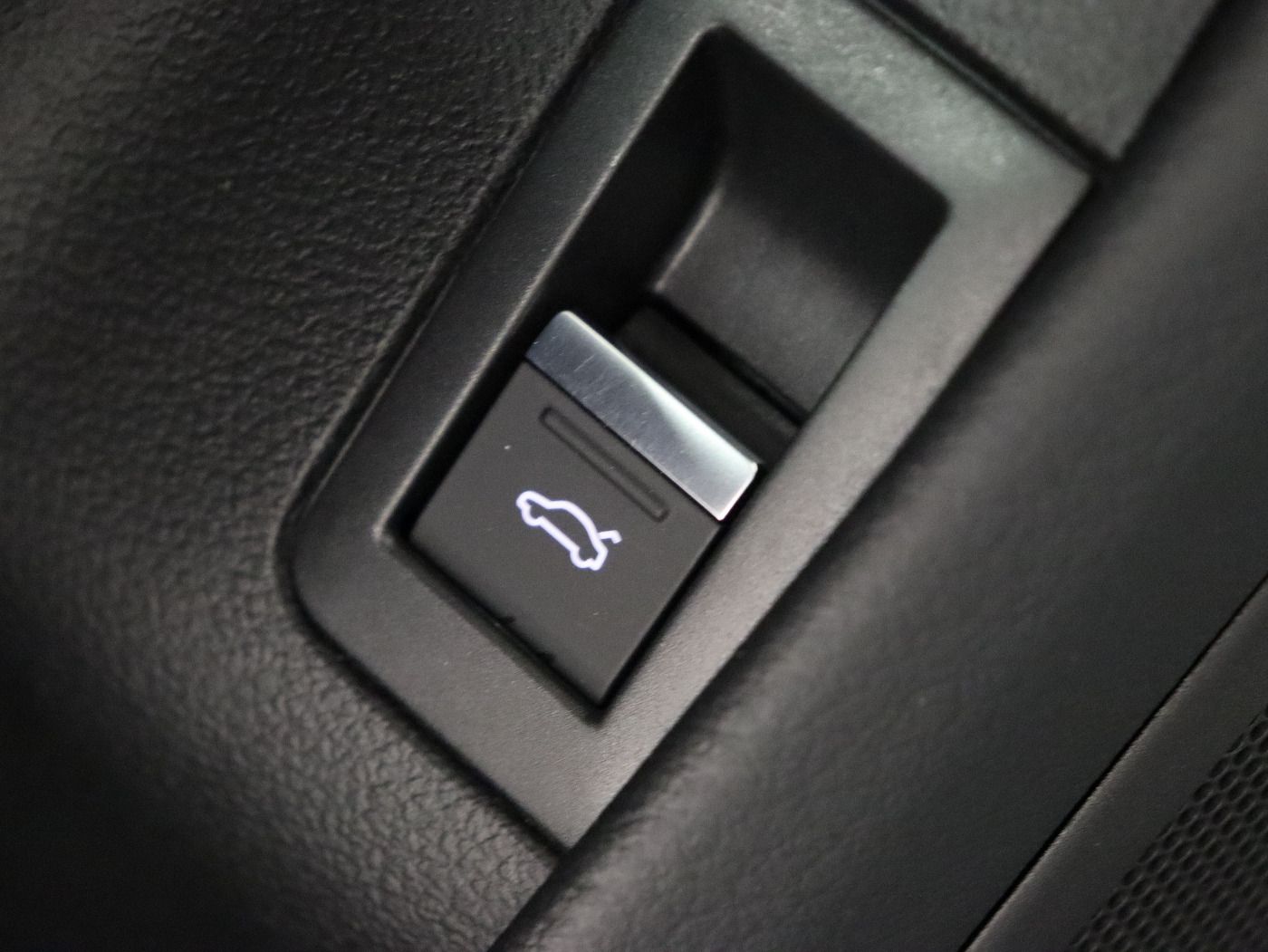 Fahrzeugabbildung Audi A6 allroad 55 TDI Quattro tiptronic |AHK|Luft|LM