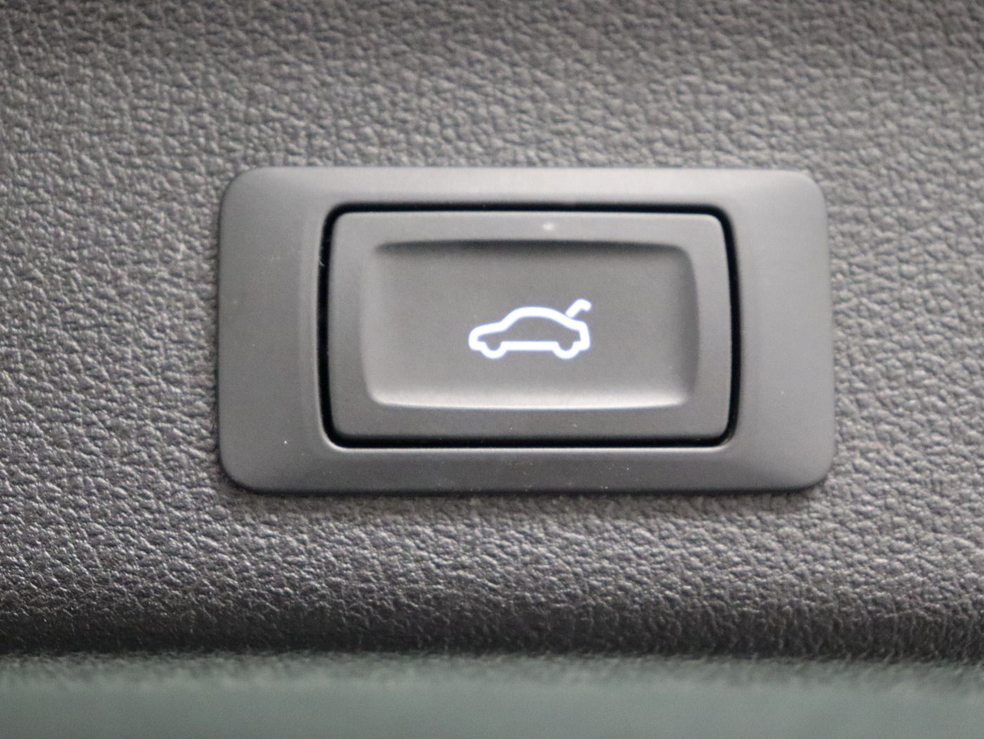 Fahrzeugabbildung Audi A6 allroad 55 TDI Quattro tiptronic |AHK|Luft|LM