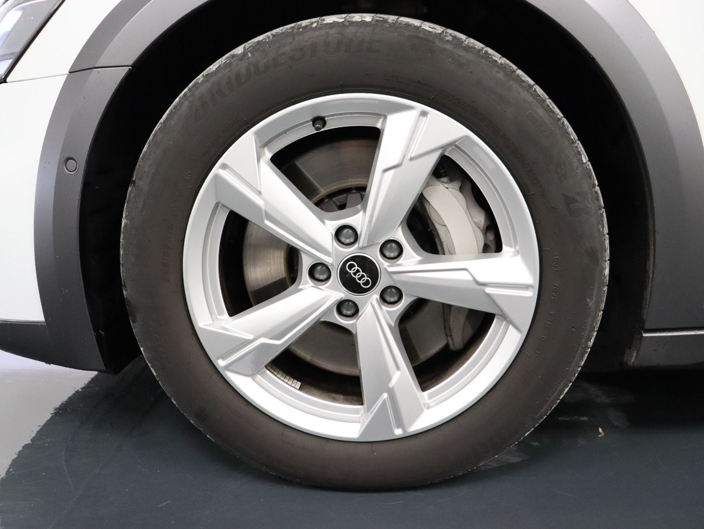 Fahrzeugabbildung Audi A6 allroad 55 TDI Quattro tiptronic |AHK|Luft|LM
