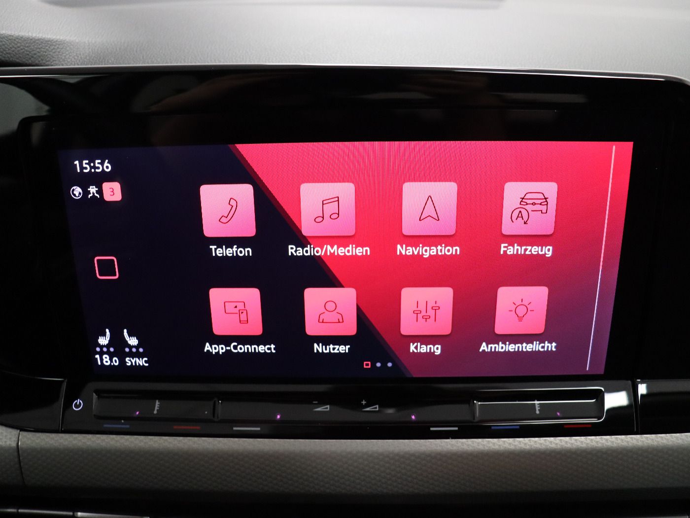 Fahrzeugabbildung Volkswagen Golf VIII Variant 1.5 eTSI DSG |AHK|FLA|LED|ACC