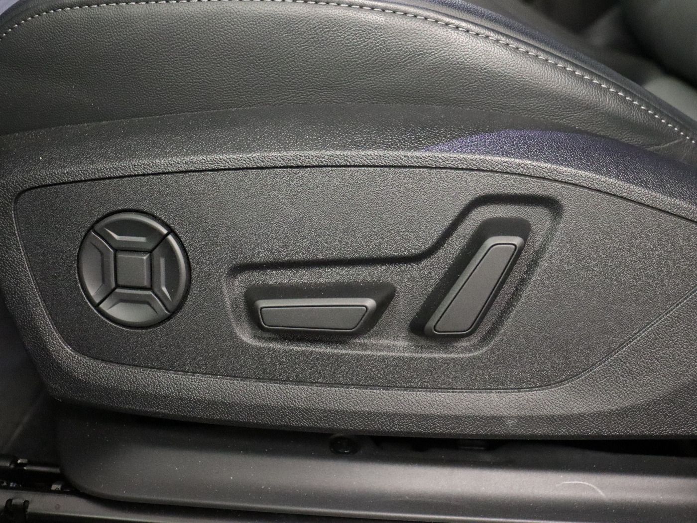 Fahrzeugabbildung Audi Q6 e-tron 55 e-tron quattro S-Line |LED|ACC|WPum