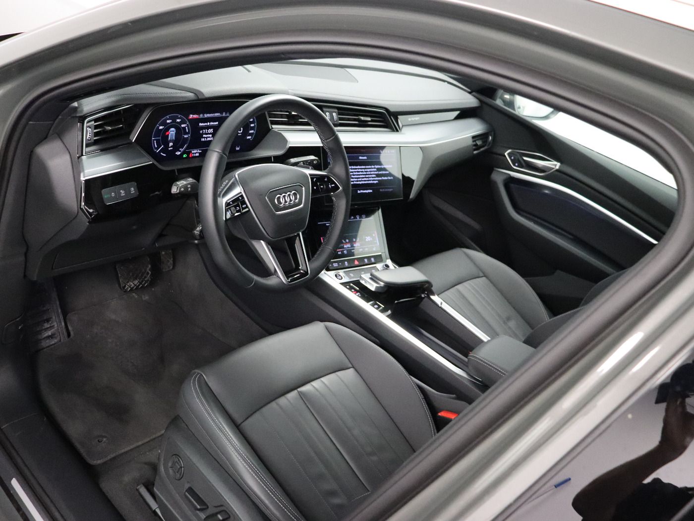 Fahrzeugabbildung Audi Q8 e-tron |Matrix|Luft|LED|ACC|STH|HUD|SpurH|LM
