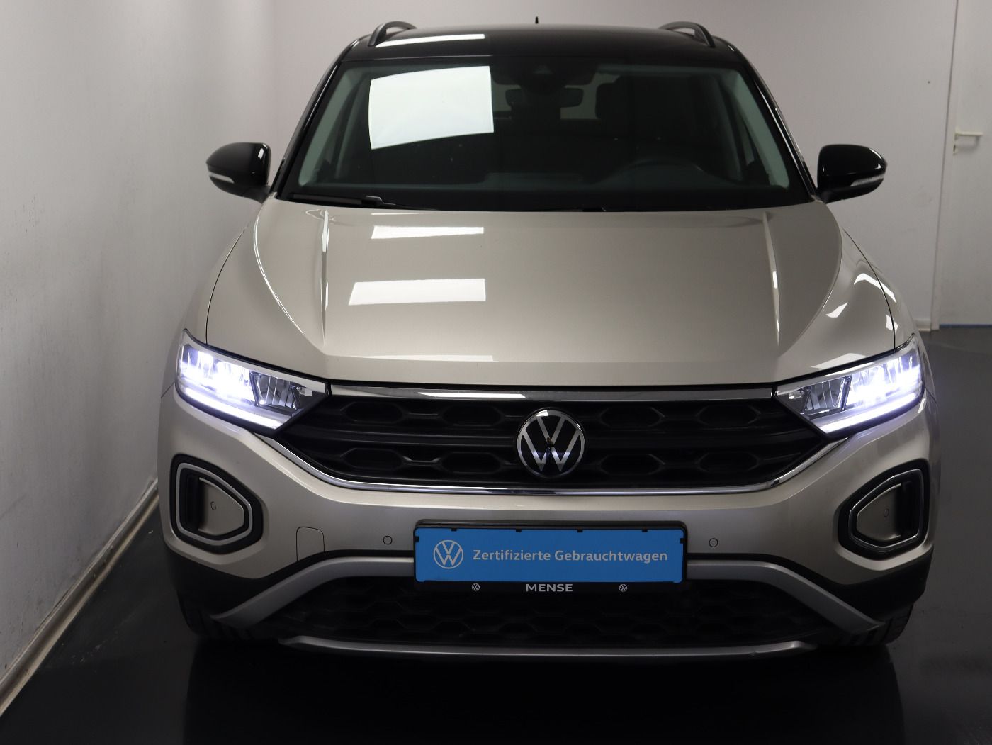 Fahrzeugabbildung Volkswagen T-Roc 1.0 TSI Move |FLA|VirtualCP|CarPlay|LM|PDC