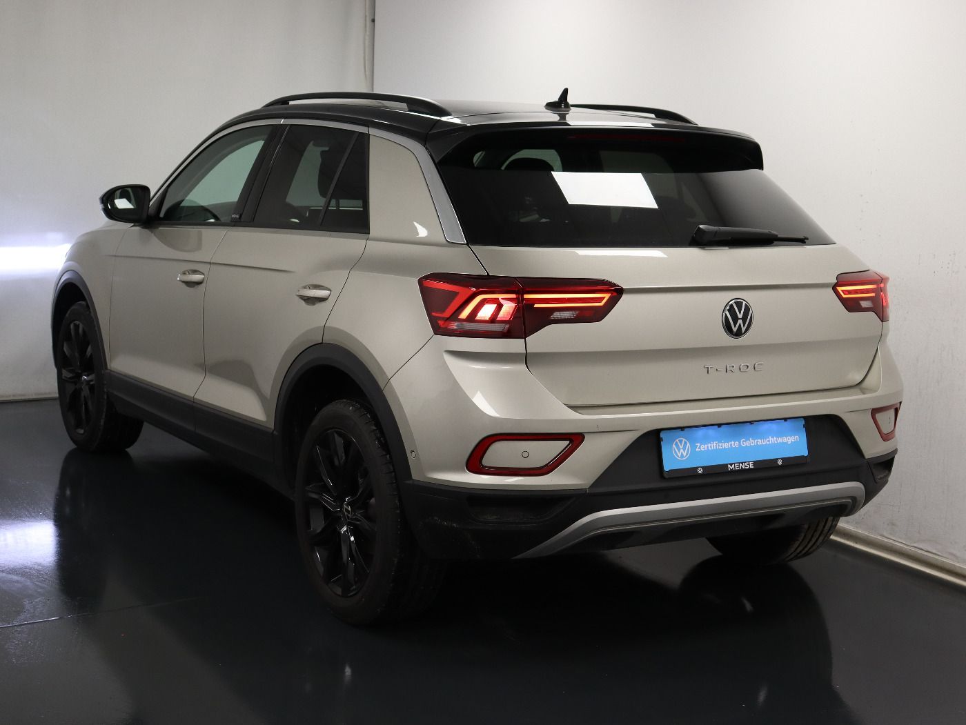 Fahrzeugabbildung Volkswagen T-Roc 1.0 TSI Move |FLA|VirtualCP|CarPlay|LM|PDC