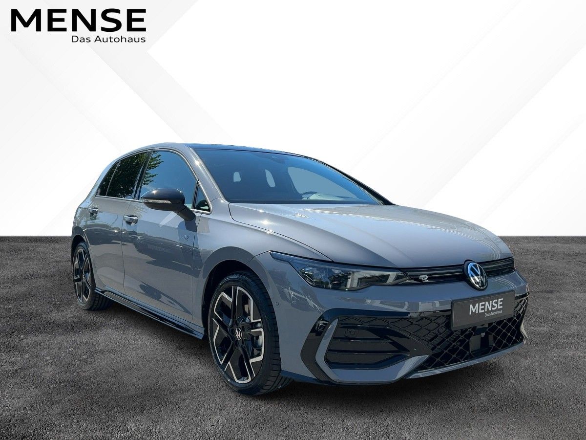 Fahrzeugabbildung Volkswagen Golf 1.5 eTSI DSG R-Line AHK BlackStyle Nav Pano