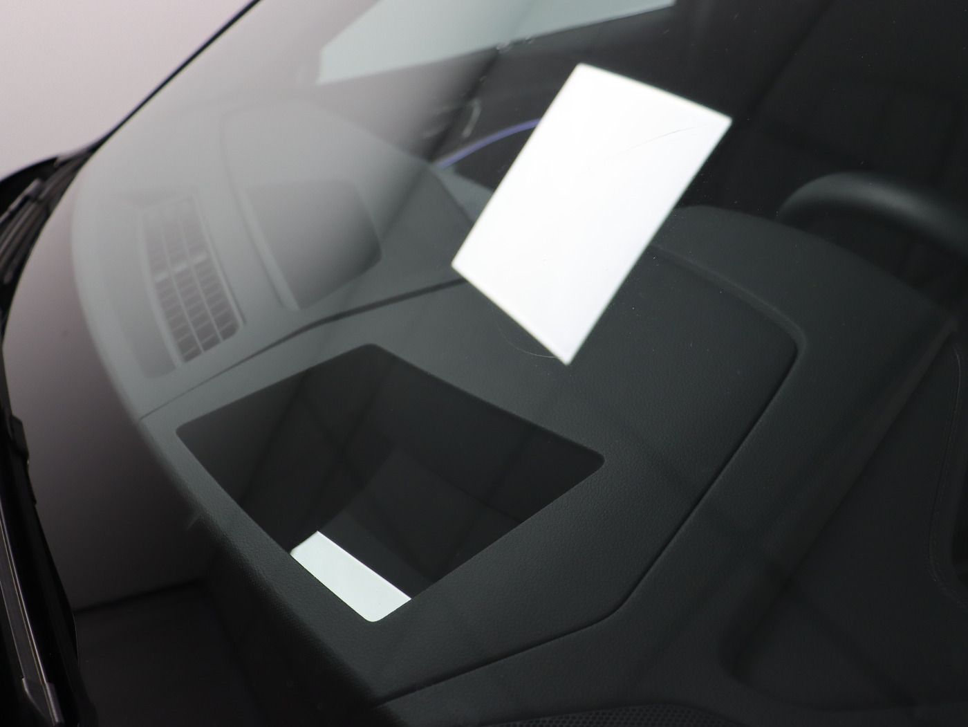 Fahrzeugabbildung Audi Q8 e-tron 55 quattro advanced |Matrix|Luft|LED