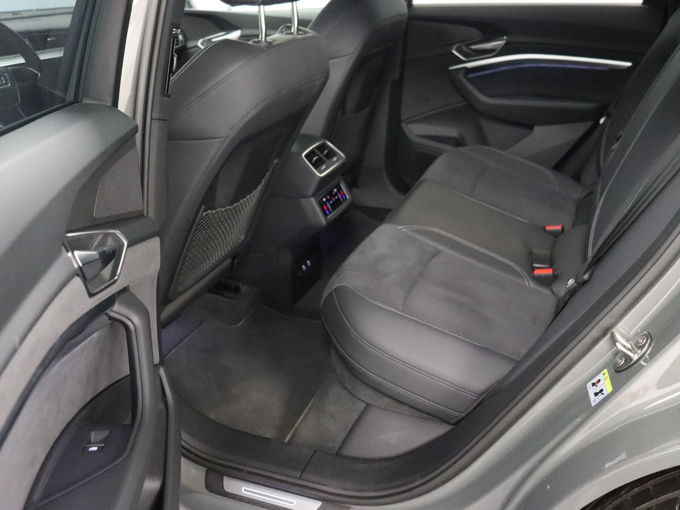 Fahrzeugabbildung Audi Q8 e-tron 55 quattro S line |Luft|LED|ACC|HUD
