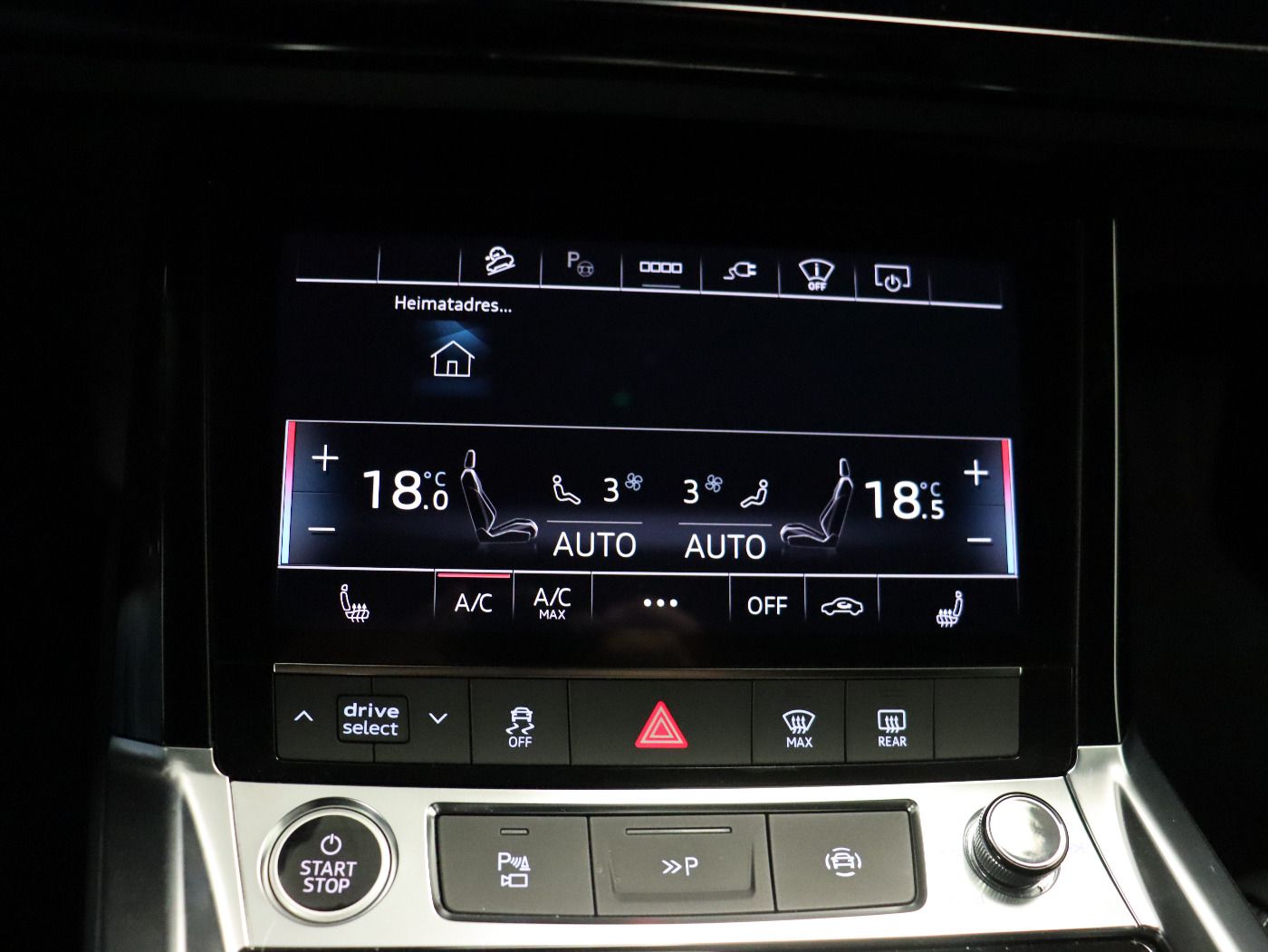 Fahrzeugabbildung Audi Q8 e-tron 55 quattro advanced |Matrix|Luft|LED