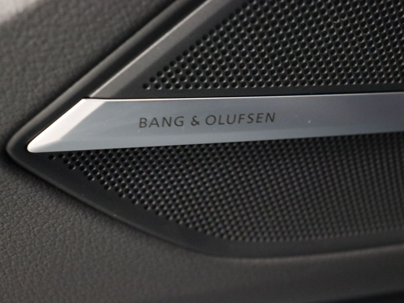 Fahrzeugabbildung Audi A8 50 TDI quattro tiptronic |Matrix|Luft|Pano|LM