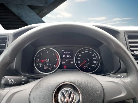Fahrzeugabbildung Volkswagen Crafter Kasten mittlerer Radstand |AHK|CarPlay