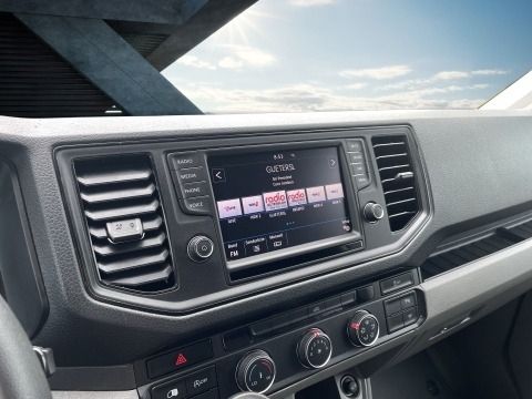 Fahrzeugabbildung Volkswagen Crafter Kasten mittlerer Radstand |AHK|CarPlay