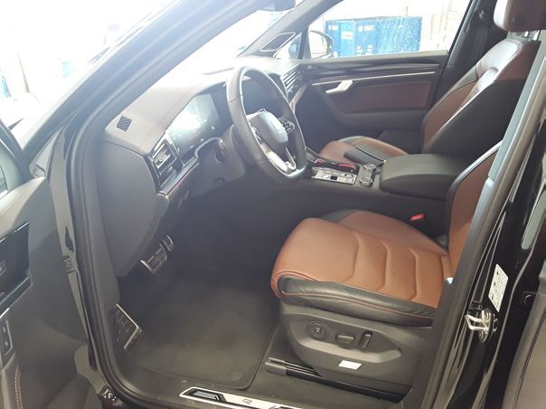 Fahrzeugabbildung Volkswagen Touareg 3.0 TSI 4 Motion tiptronic R- line |AHK