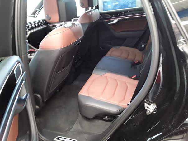 Fahrzeugabbildung Volkswagen Touareg 3.0 TSI 4 Motion tiptronic R- line |AHK