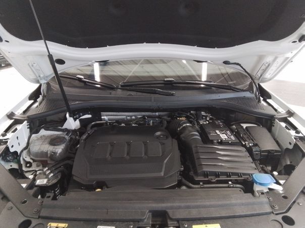 Fahrzeugabbildung Volkswagen Tiguan 2.0 TDI DSG R-line |AHK|Matrix|ACC|elSitz