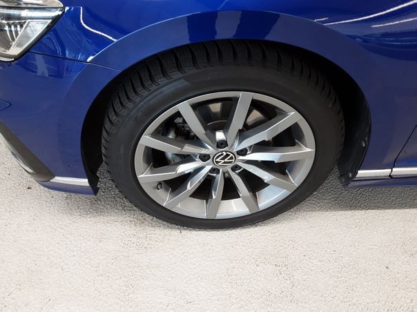 Fahrzeugabbildung Volkswagen Passat Variant 2.0 TDI Elegance R-line |AHK|ACC
