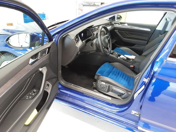 Fahrzeugabbildung Volkswagen Passat Variant 2.0 TDI Elegance R-line |AHK|ACC