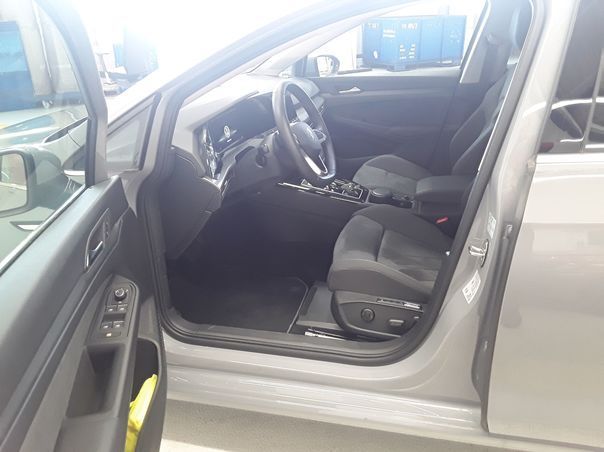 Fahrzeugabbildung Volkswagen Golf VIII 1.5 TSI DSG Style |AHK|ACC|FLA|Massage