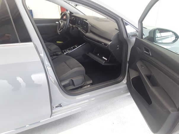 Fahrzeugabbildung Volkswagen Golf VIII 1.5 TSI DSG Style |AHK|ACC|FLA|Massage