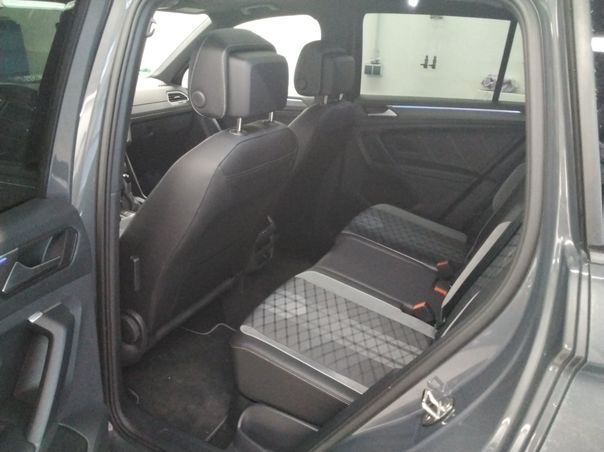 Fahrzeugabbildung Volkswagen Tiguan 2.0 TDI DSG R-line |AHK|Matrix|ACC|FLA|LM