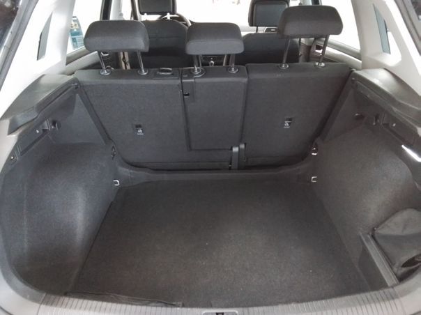 Fahrzeugabbildung Volkswagen Tiguan 2.0 TDI DSG Move |AHK|Matrix|ParkAss.|360